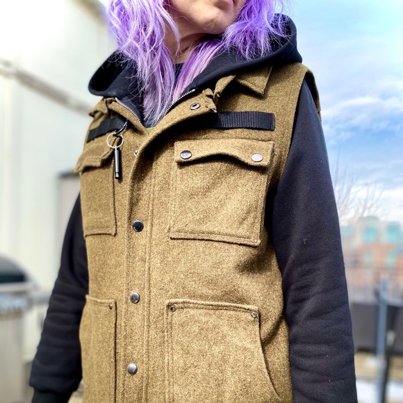 🦊 FOX & VIXEN || HANDMADE VINTAGE || Reworked Military Boiled Wool Utility Vest - Picture 4 of 13